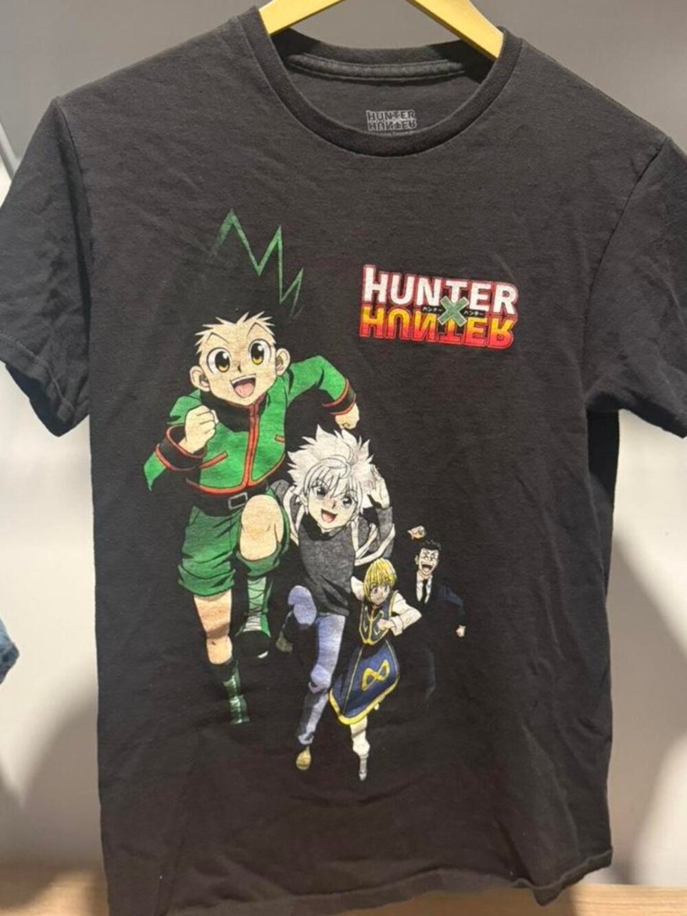 Men's Black and Grey T-shirt